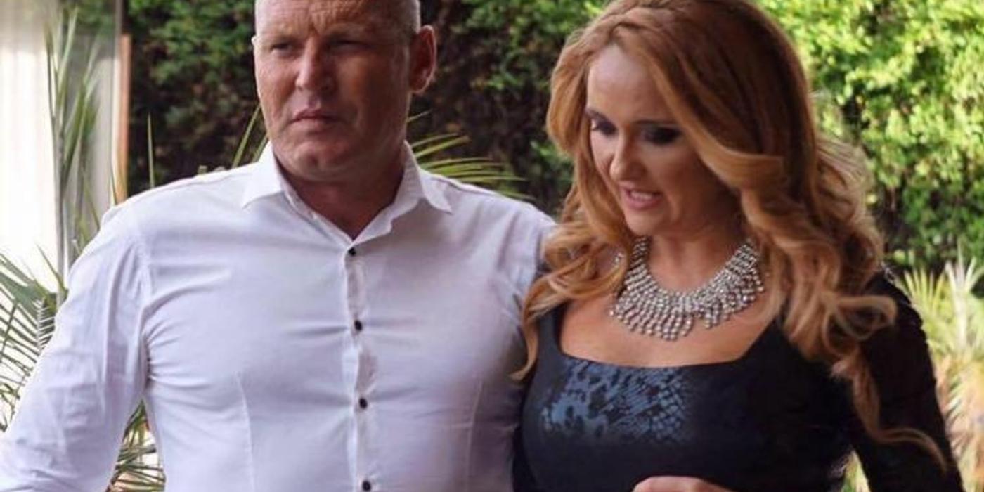 Iată cine sunt Ancuța și Daniel Raita, cei care au construit zidul prăbușit pe mașini