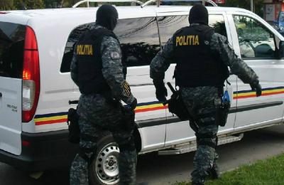 percheziții în Cluj și Maramureș la locuințele unor persoane suspectate de trafic de persoane