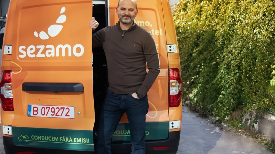 Apa: De la produs de bază la vedeta coșului de cumpărături online pe Sezamo