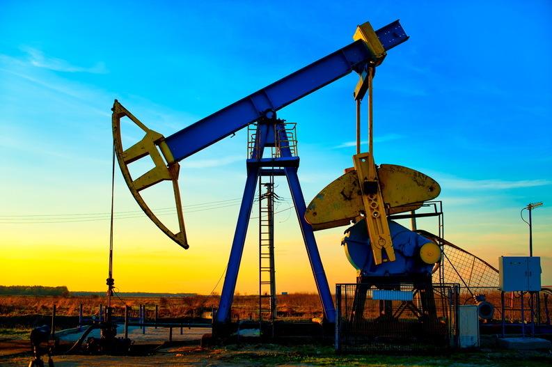 Analiştii anticipează creşterea preţurilor petrolului, luni, dar amploarea avansului va depinde de tipul ripostei Israelului şi Occidentului