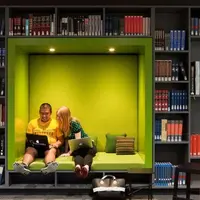 Spatii neconventionale: o biblioteca moderna si functionala