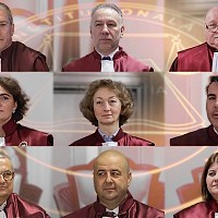A treia tentativă. După ce duminică judecătorii numiți de PSD au părăsit ședința, CCR încearcă din nou azi să dea o decizie pe legea privind pensiile speciale ale magistraților