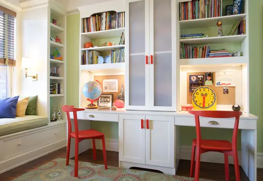 11 idei de birouri pentru copiii care merg la scoala