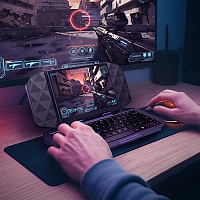 De la console portabile la PC-uri de muncă. Visul (imperfect) al dispozitivului hibrid