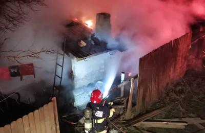Incendiu, marți dimineața, la o casă din Valea Fânațelor