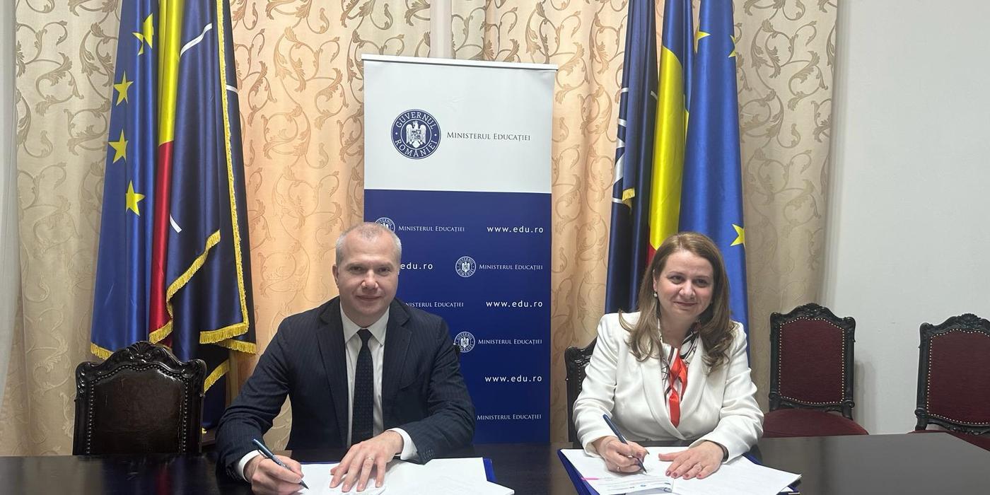 Campus profesional regional la Galaţi, investiţie de 22 de milioane de euro / Primarul Ionuţ Pucheanu şi ministrul Ligia Deca au semnat contractul