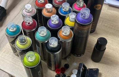 4 persoane care făceau desene cu graffiti în cartierul Mănăștur, descoperite de polițiștii locali