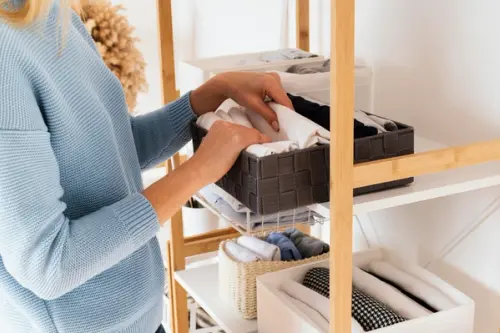 Cele mai eficiente soluții de organizare pentru spațiile mici