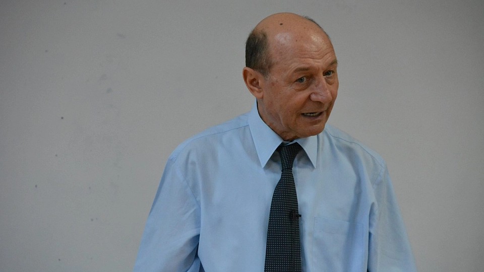 Traian Băsescu a refuzat vila unui fost demnitar comunist. Vrea să stea la bloc
