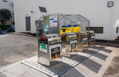 Primarul Emil Boc a anunțat că în cartierele municipiului Cluj-Napoca au fost amplasate noi puncte gospodărești cu cartelă