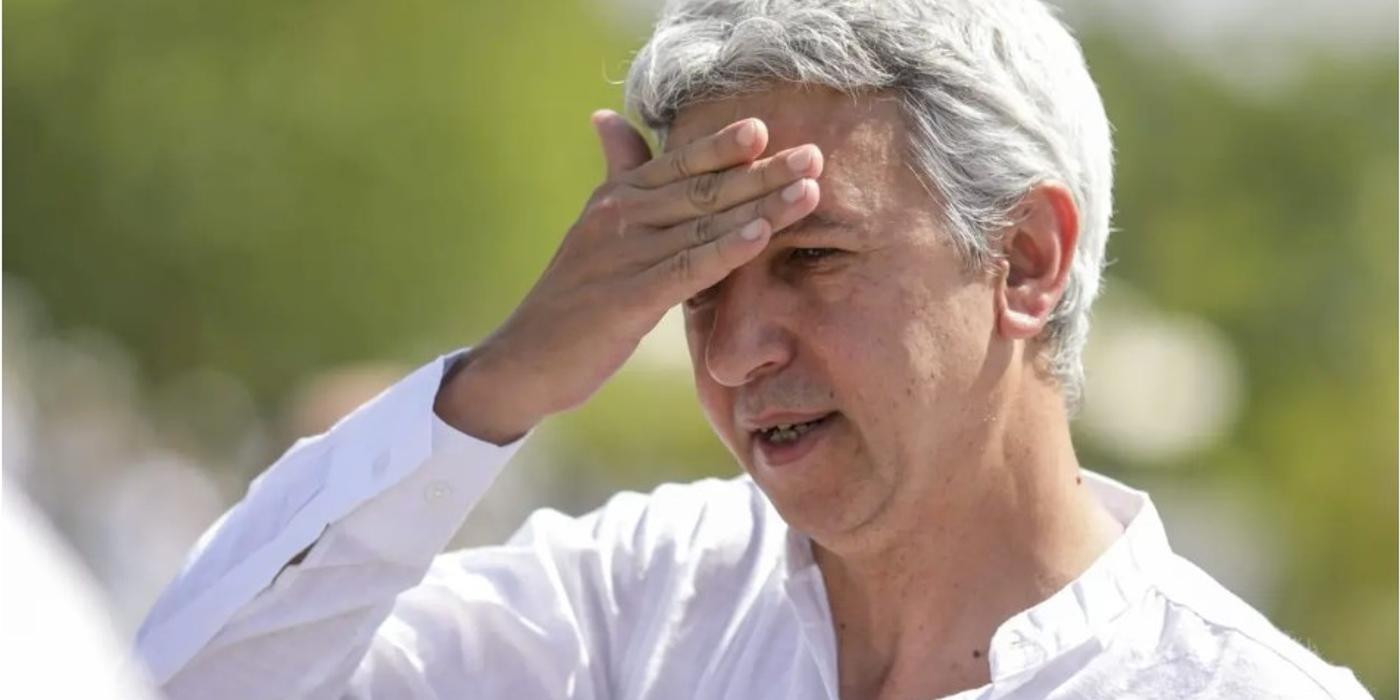 Fostul patron al OTV Dan Diaconescu, a plecat dimineață de la București la Constanța, unde va avea loc judecarea contestaţiilor depuse la decizia de arestare la domiciliu