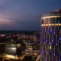 SkyTower lansează concursul public de fotografie „BIG CITY LIGHTS” în cadrul programului „SKY’S THE LIMIT”