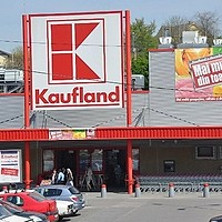 Kaufland face angajări. Salarii mari, bonuri de masă şi chiar transport gratuit