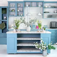 Tipstricks privind crearea de spații de depozitare într-o bucătărie mică