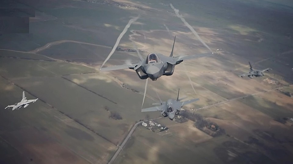 Polonia în alertă. Avioane NATO, mobilizate lângă granița cu Ucraina