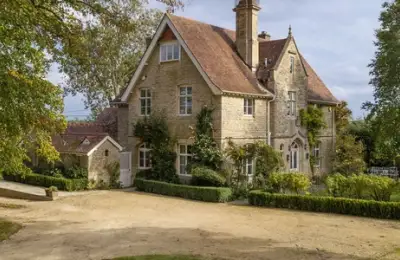 O veche casă parohială din Oxfordshire: O lecție de stil rustic contemporan