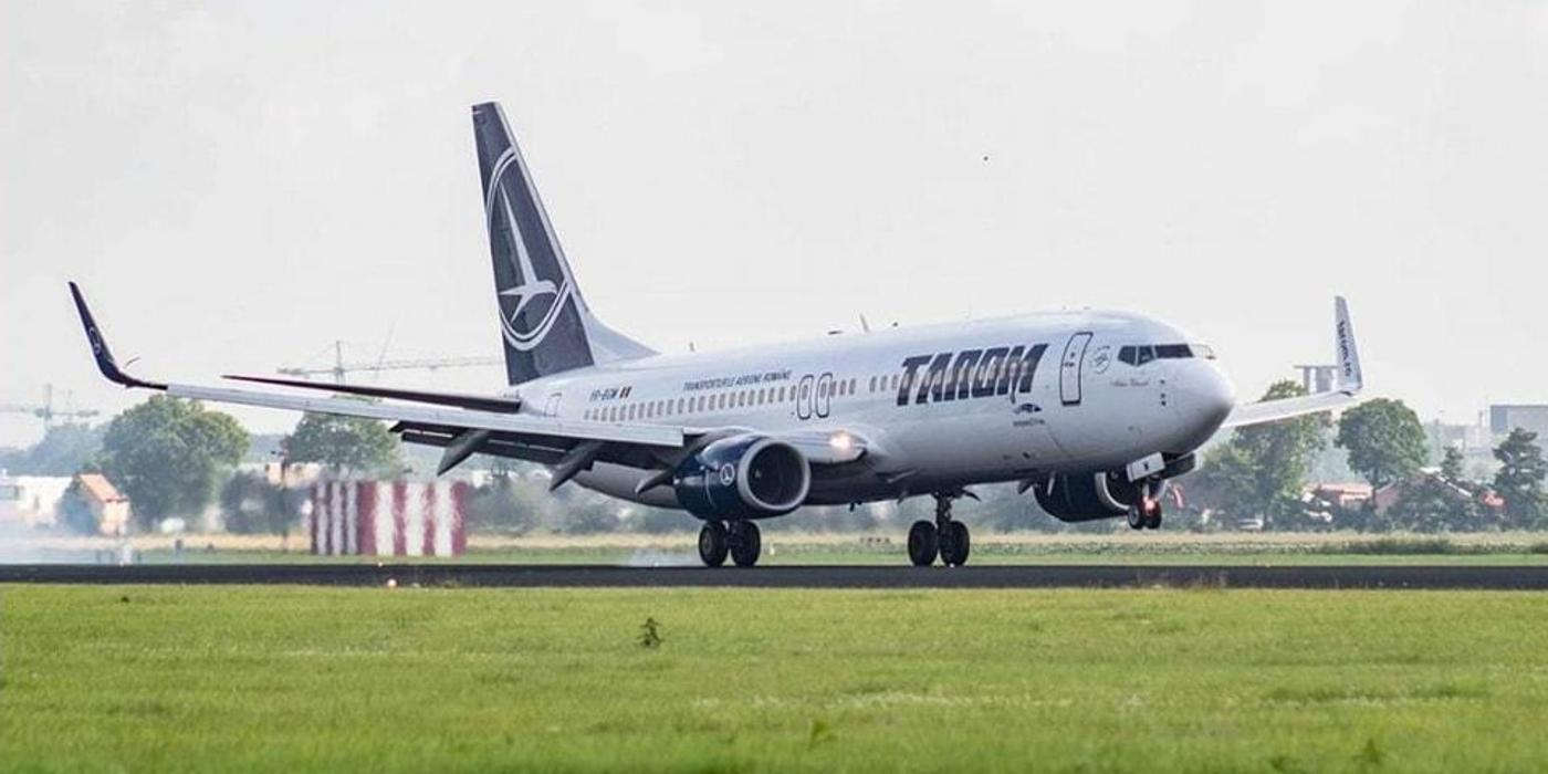 Sindicatul Unit TAROM: Dacă TAROM nu va fi exceptată de la legea privind măsurile fiscal-bugetare, atunci nu vom mai ridica avioanele de la sol, din 1 decembrie