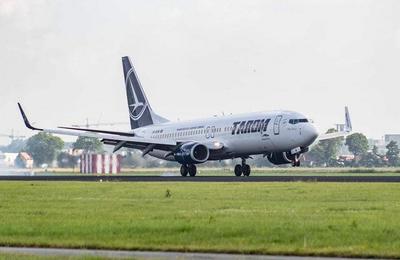 Sindicatul Unit TAROM: Dacă TAROM nu va fi exceptată de la legea privind măsurile fiscal-bugetare, atunci nu vom mai ridica avioanele de la sol, din 1 decembrie