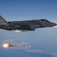 SUA dau Marii Britanii 12 avioane F-35 A și bombe nucleare tactice. „Toate pentru a descuraja Rusia”