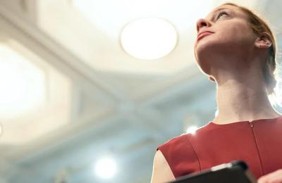 Serviciile publice digitale mai au bariere mari de trecut