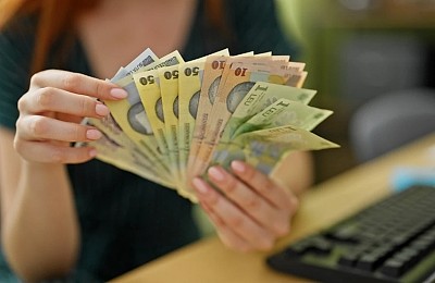 Cum își fură angajații patronii: Depozitele bancare și serviciile medicale, cele mai afectate