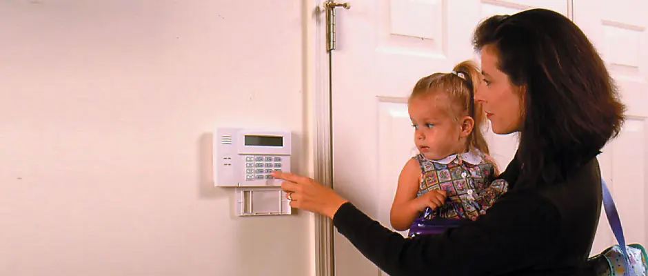 Cum ne protejam casa de spargeri?