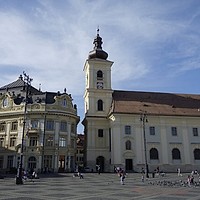 Ghid pentru cumpărarea unui apartament în Sibiu: rolul agențiilor imobiliare și avantajele colaborării cu specialiști