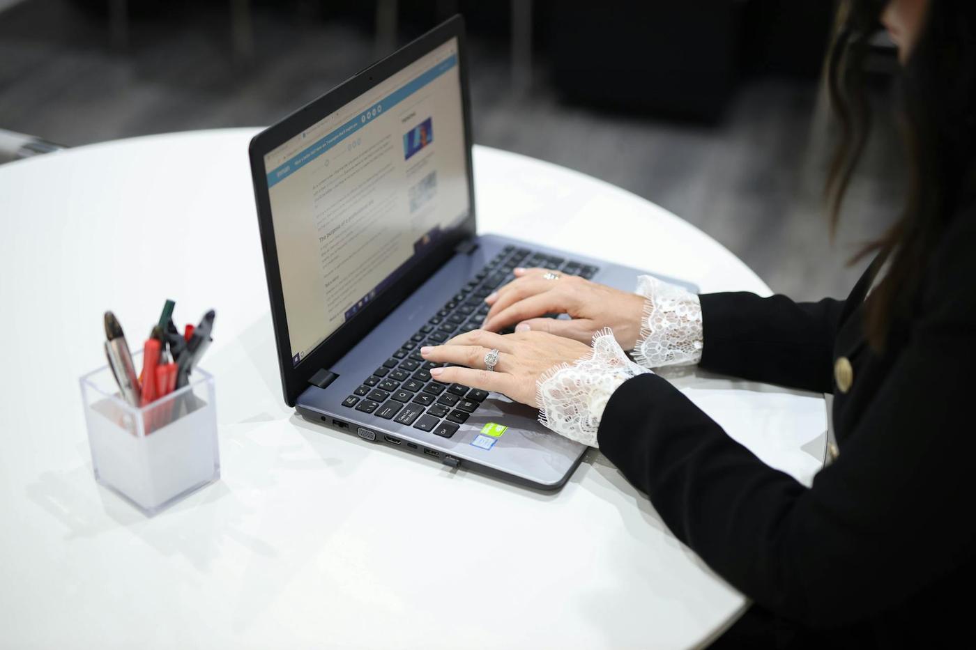 Optimizare pentru motoarele de căutare pentru conținut vizual: de la imagine la înțelegere