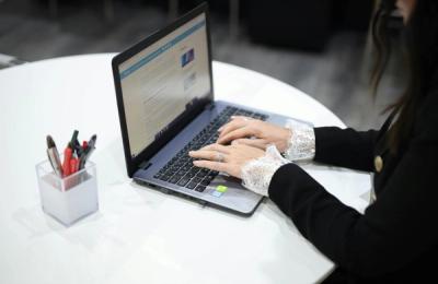 Optimizare pentru motoarele de căutare pentru conținut vizual: de la imagine la înțelegere
