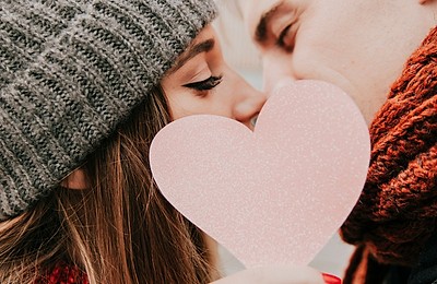 Love Trap: Escrocherii romantice de sezon pe telefon – Atenționări din partea ING și DNSC