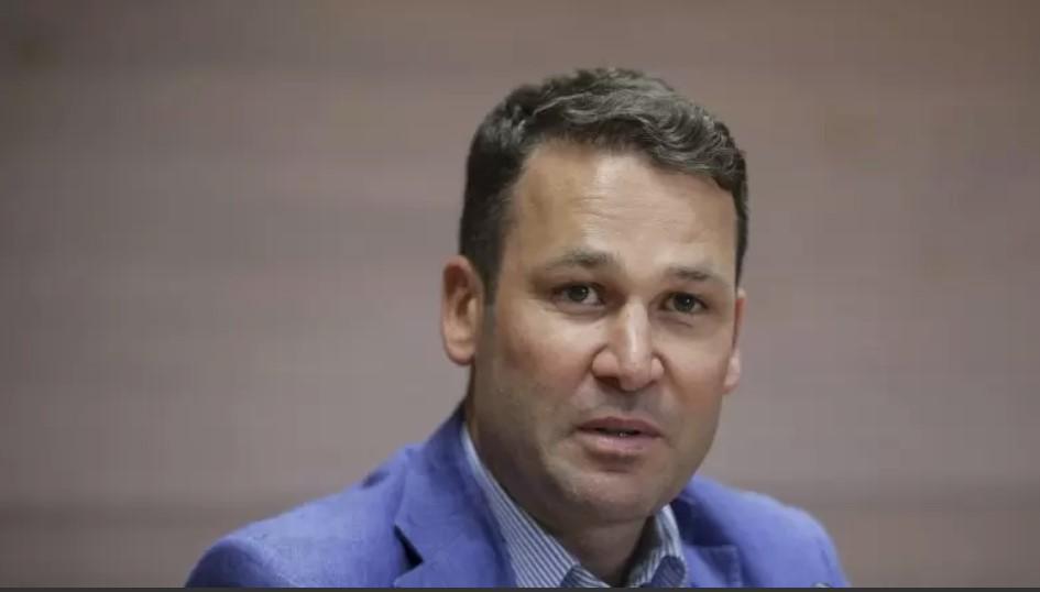 Robert Negoiță, primarul Sectorului 3, atrage atenția primarului general al Capitalei cu privire la problema câinilor fără stăpân