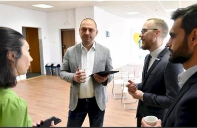 În această seară, Radu Mihaiu îi așteaptă pe bucureștenii din Sectorul 2, la o nouă întâlnire în Parcul Nichita Stănescu