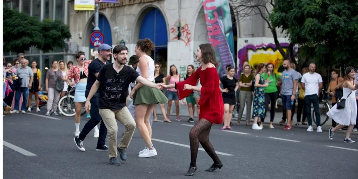 În acest weekend, centrul Bucureștiului va fi luat cu asalt de „Noaptea Dansului”