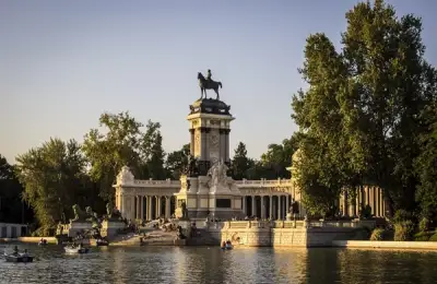Retiro Park in Madrid: A Green Oasis in the Heart of the City