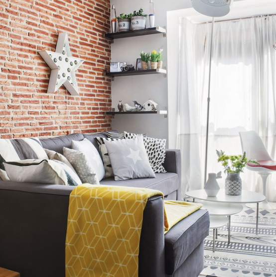 Amenajare cu decor adaptat si piese de mobilier integrate