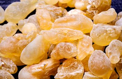 Regele tuturor uleiurilor – Te scapă de migrene, anxietate, depresie și multe altele