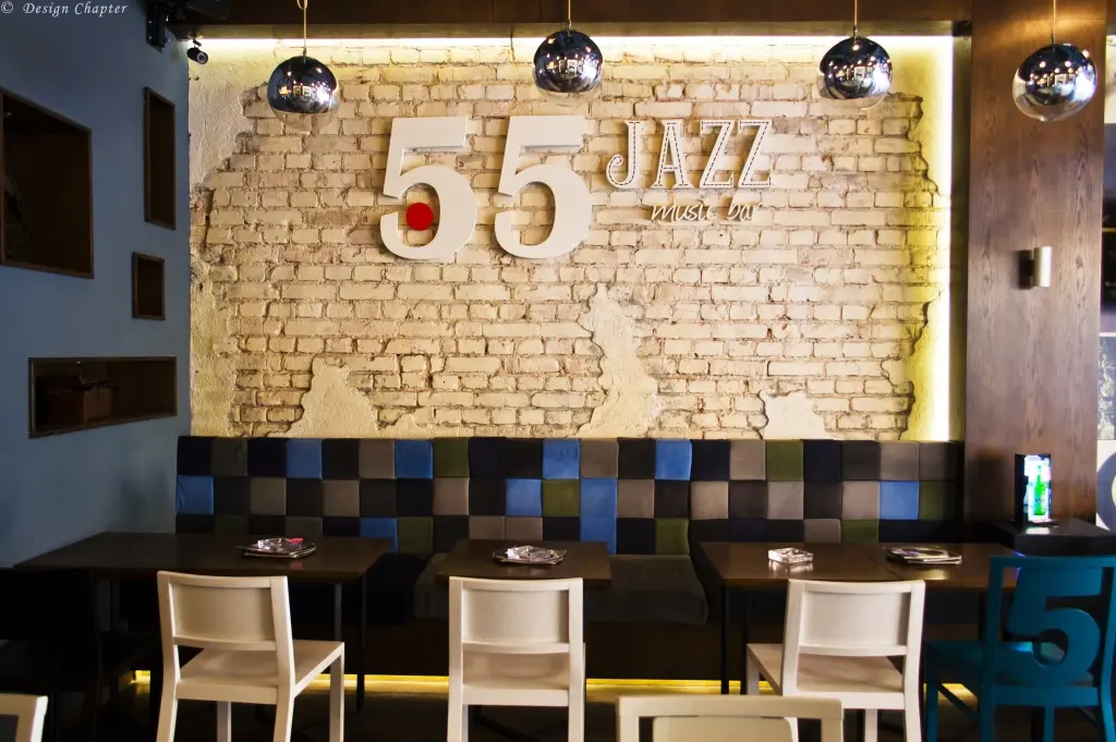 Pub 55Jazz design in acorduri muzicale