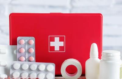 Truse prim ajutor auto – sunt acestea de ajuns in caz de urgenta?