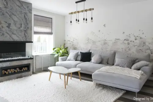 Zona de zi primitoare in casa unei familii din Corbeanca