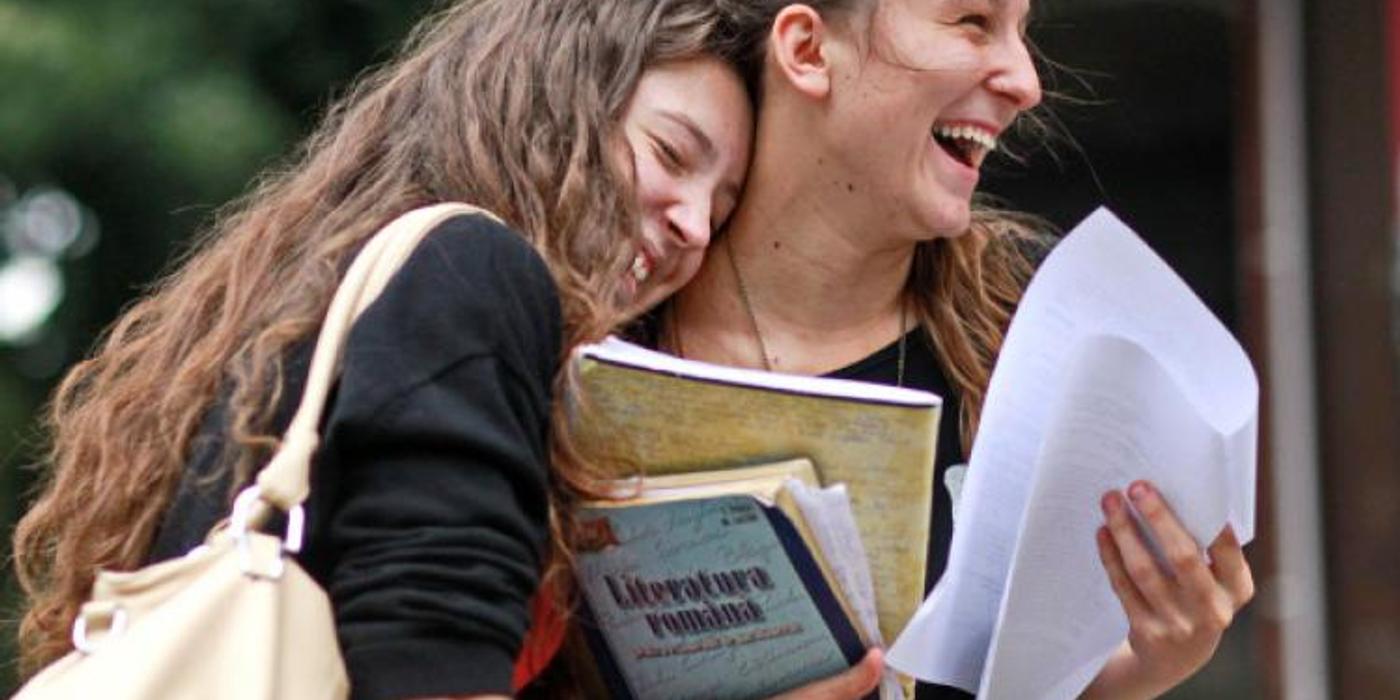 Colegiul Național ”Emil Racoviță” Cluj și de Liceul Teoretic ”Avram Iancu”, în totul celor mai bune licee din Cluj, potrivit mediilor de la Bacalaureat 2023