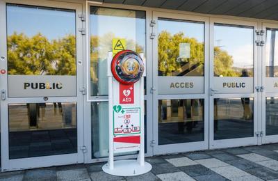 Clujenii pot folosi aplicația HelpMe pentru a afla locația defibrilatoarelor din oraș