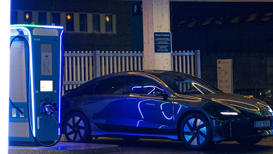 Latura întunecată a tranziției la mașini electrice: semnale de alarmă nu doar ecologice, ci și din perspectiva securității naționale a țărilor occidentale