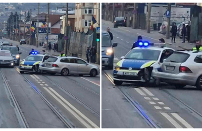 O mașină de poliție a fost implicată, duminică după amiază, într-un accident rutier produs în Cluj-Napoca