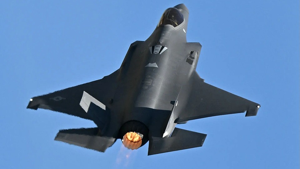 După ce a refuzat cererea lui Trump să dea mai mulți bani pentru apărare, o țară NATO renunță acum să mai cumpere avioane americane de vânătoare F-35