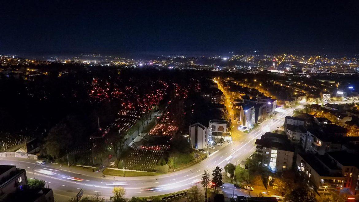 Miercuri, 1 noiembrie, clujenii au luat cu asalt cimitirele din Cluj-Napoca, în noaptea de Luminație