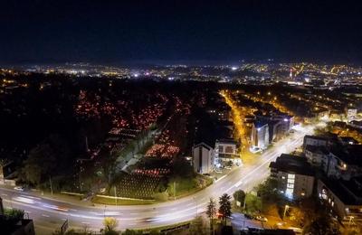 Miercuri, 1 noiembrie, clujenii au luat cu asalt cimitirele din Cluj-Napoca, în noaptea de Luminație