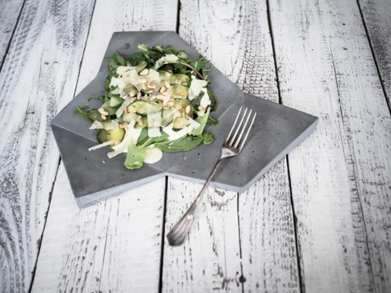 Modele moderne si inedite de farfurii si vase – Farfurii din beton