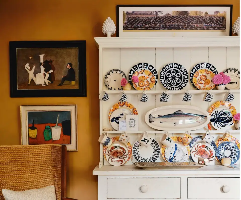 Mixing Your Own Paint Colors: How to Create Custom Shades for Your Home