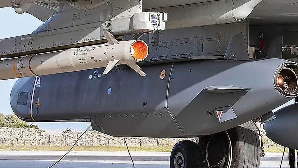 Racheta britanică Storm Shadow, vedeta atacurilor Ucrainei de Crăciun. I-a lăsat pe ruși fără benzină