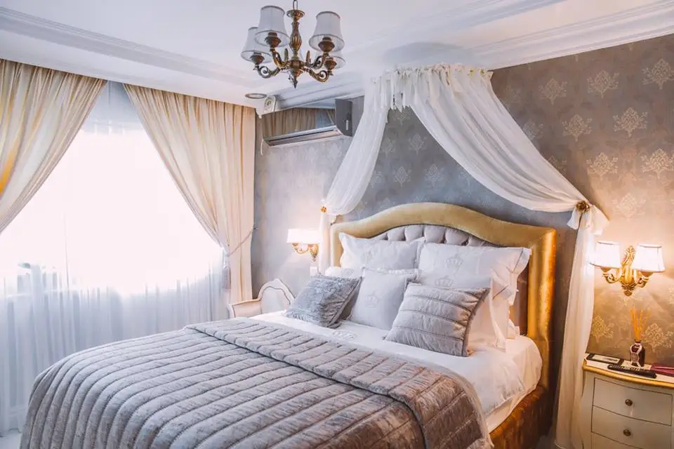 Impresionanta amenajare a unui apartament de 3 camere in stil clasic reinterpretat